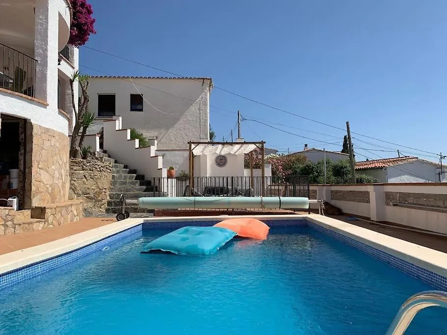 Villa Margarita - Amazing Views! Roses