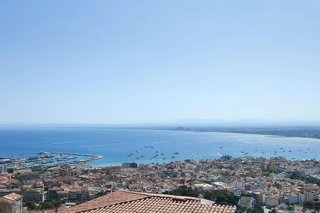 Villa Margarita - Amazing Views! Roses