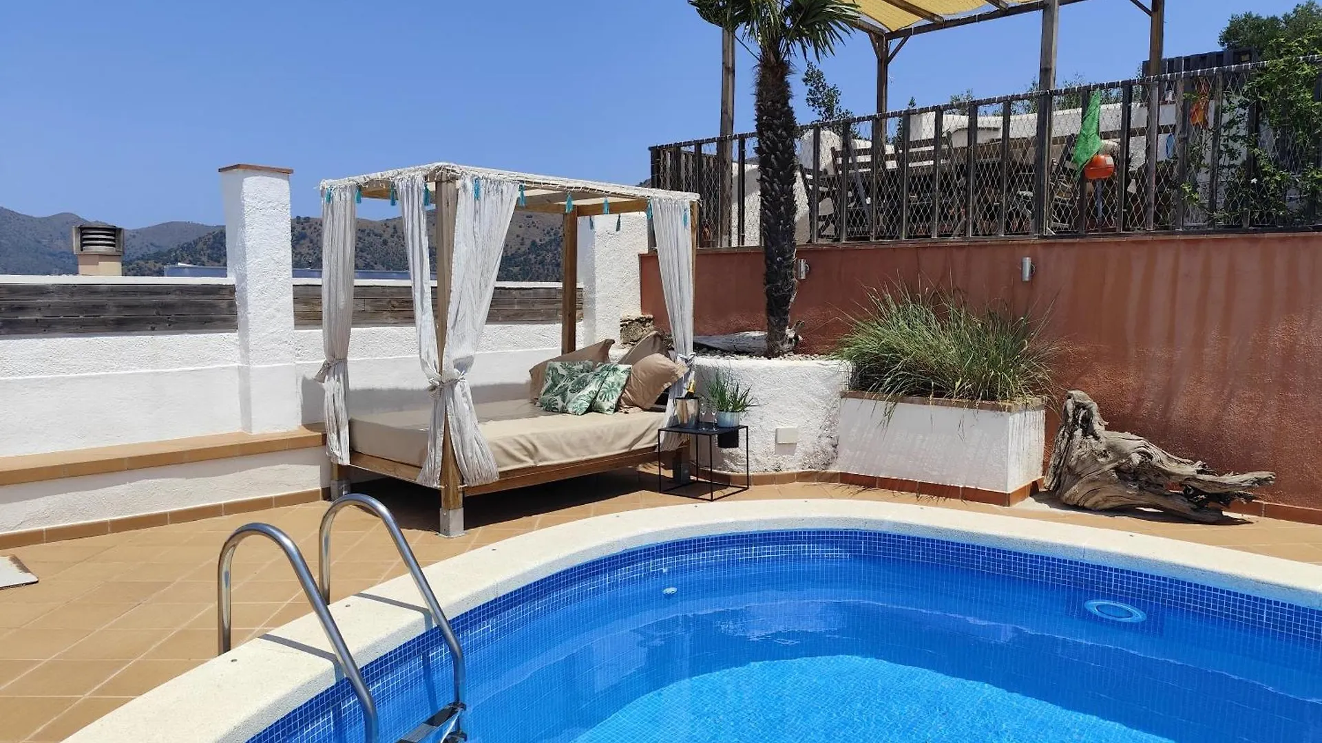Villa Margarita - Amazing Views! Roses
